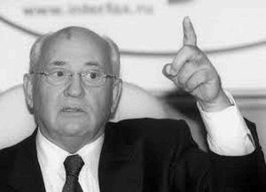 Горбачов поиска световна „перестройка“