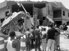 В Нигерия атентатори взривиха три християнски храма