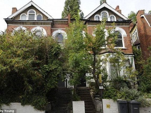 Къщата на Pink Floyd в Лондон се продава на търг
