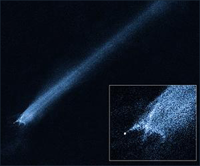 Загадъчен астероид се пази от космически отломки със собствен щит