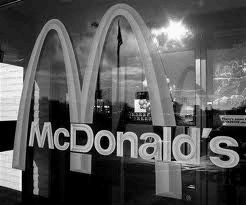 „Макдоналдс“ бе  изгонен от центъра на Милано