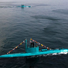 Иран шокира света с тюркоазена подводница
