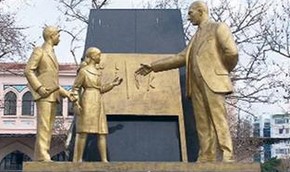 Премахват паметника на Ататюрк в Истанбул