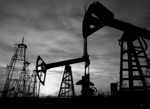 Нов рекорд в цената на петрола за 2012 г.