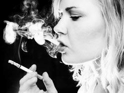 Учените   обясниха защo е по-опаснa сутрешната  цигара