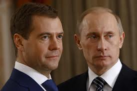 Путин се закани да уволни цялото правителство на Медведев