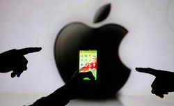 Италия подозира Apple в  измама