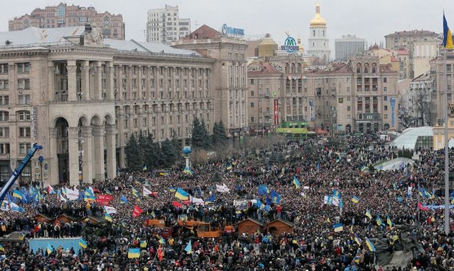 Протестиращите в Киев блокираха правителствената сграда