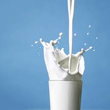 ЕК с четири нови регламента за подкрепа на пазара на млечни продукти във връзка със забраната за внос в Русия на земеделски продукти от ЕС