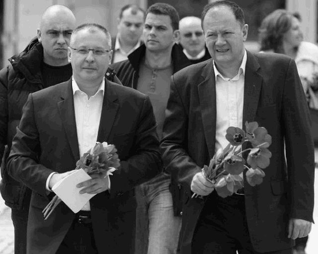 Как Миков и Станишев солидарно и по брежневски погребват БСП