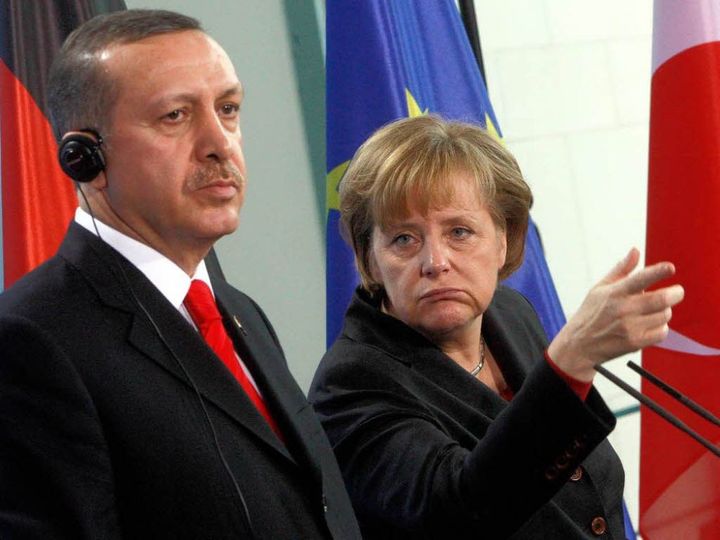 ЕС ще отмени визовите ограничения за Турция до края на юни
