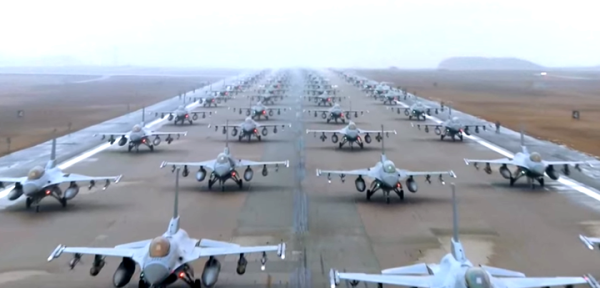 За 9 май US Air Force публикуваха клип  специално за Путин (видео)