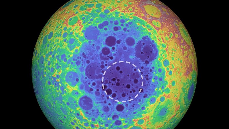 На Луната учени откриха загадъчна „масивна и плътна структура“